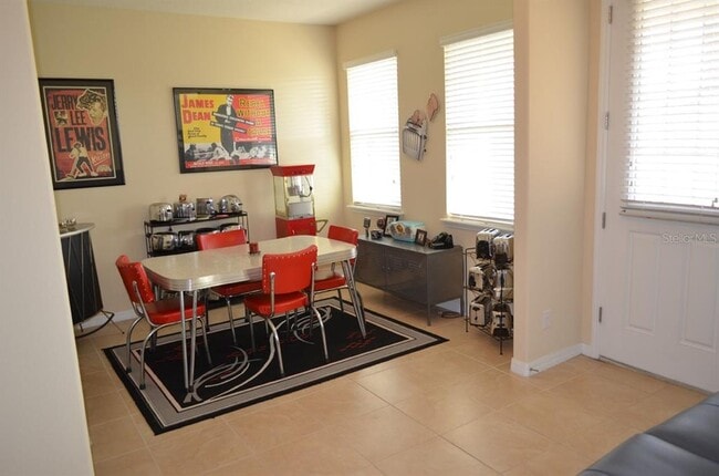 Foto del edificio - 4989 Northlawn Way