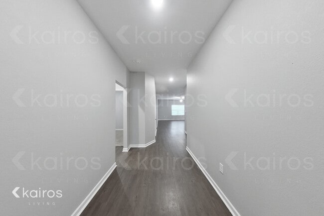 Building Photo - 108 Mayflower Cir