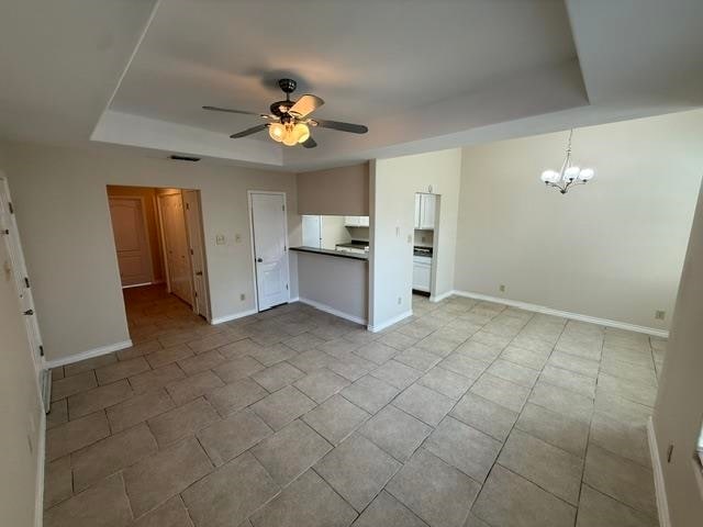 Foto del edificio - 2720 Camelot Dr