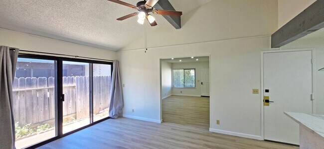Foto del edificio - 9628-9628 Bradhugh Ct