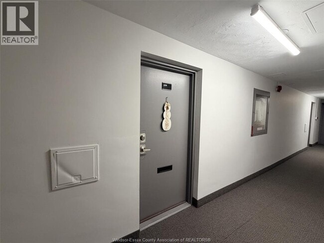 Building Photo - 20 Bradmon Dr