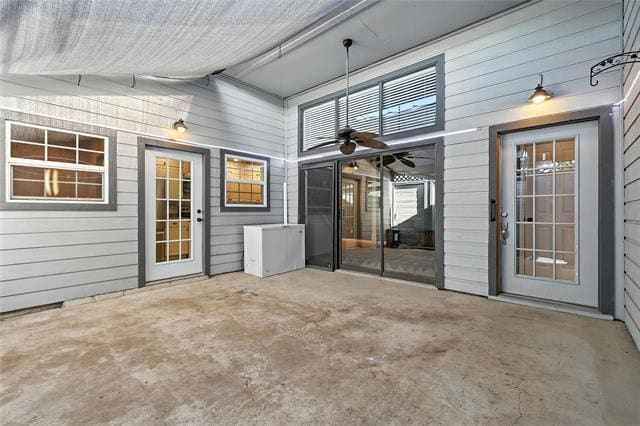 Building Photo - 644 Bellaire Dr