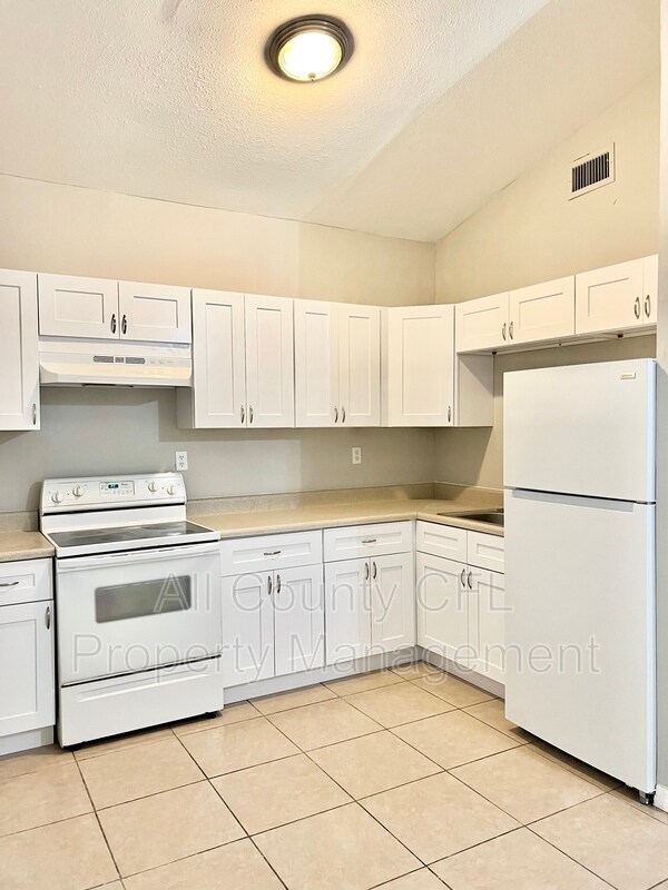 Foto del edificio - 3531 Country Rose Ln