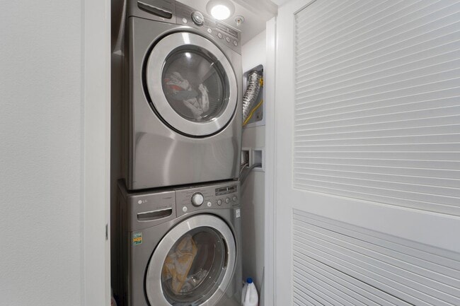 Building Photo - 3640 S Allston Paseo-#3