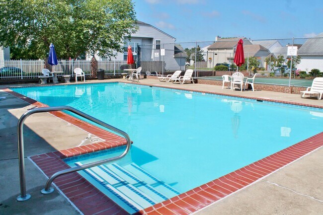 Foto del edificio - Available NOW in Cedar Crossing! A Pet-Fri...