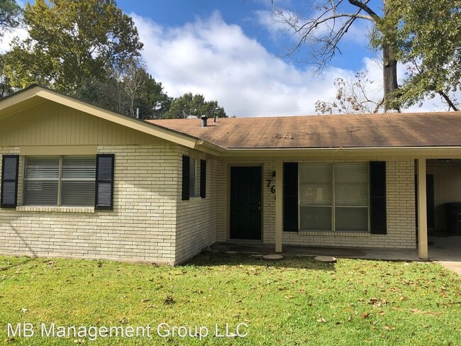 Building Photo - 3 br, 1.5 bath House - 766 FONTAINBLEAU DR