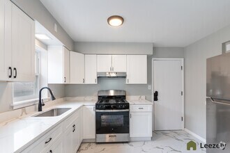Building Photo - 2457 W 69th St