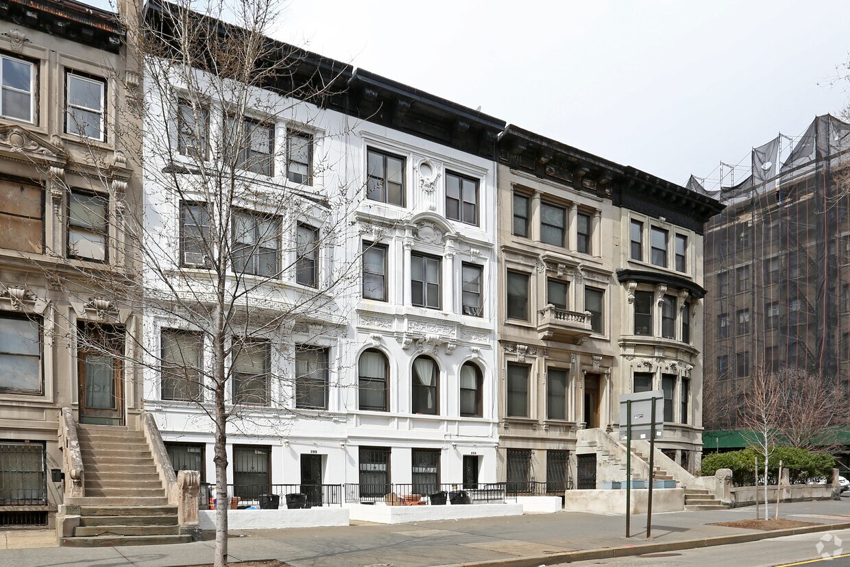 Foto del edificio - 294 Convent Avenue