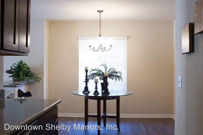 Building Photo - 8269-8331 Promenade Cir