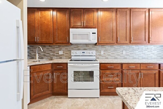 Building Photo - 150 Limewood Pl