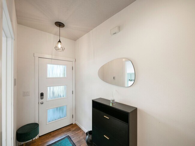 Foto del edificio - 2423 W Bridge Ave