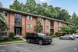 Building Photo - 10300 Rockville Pike