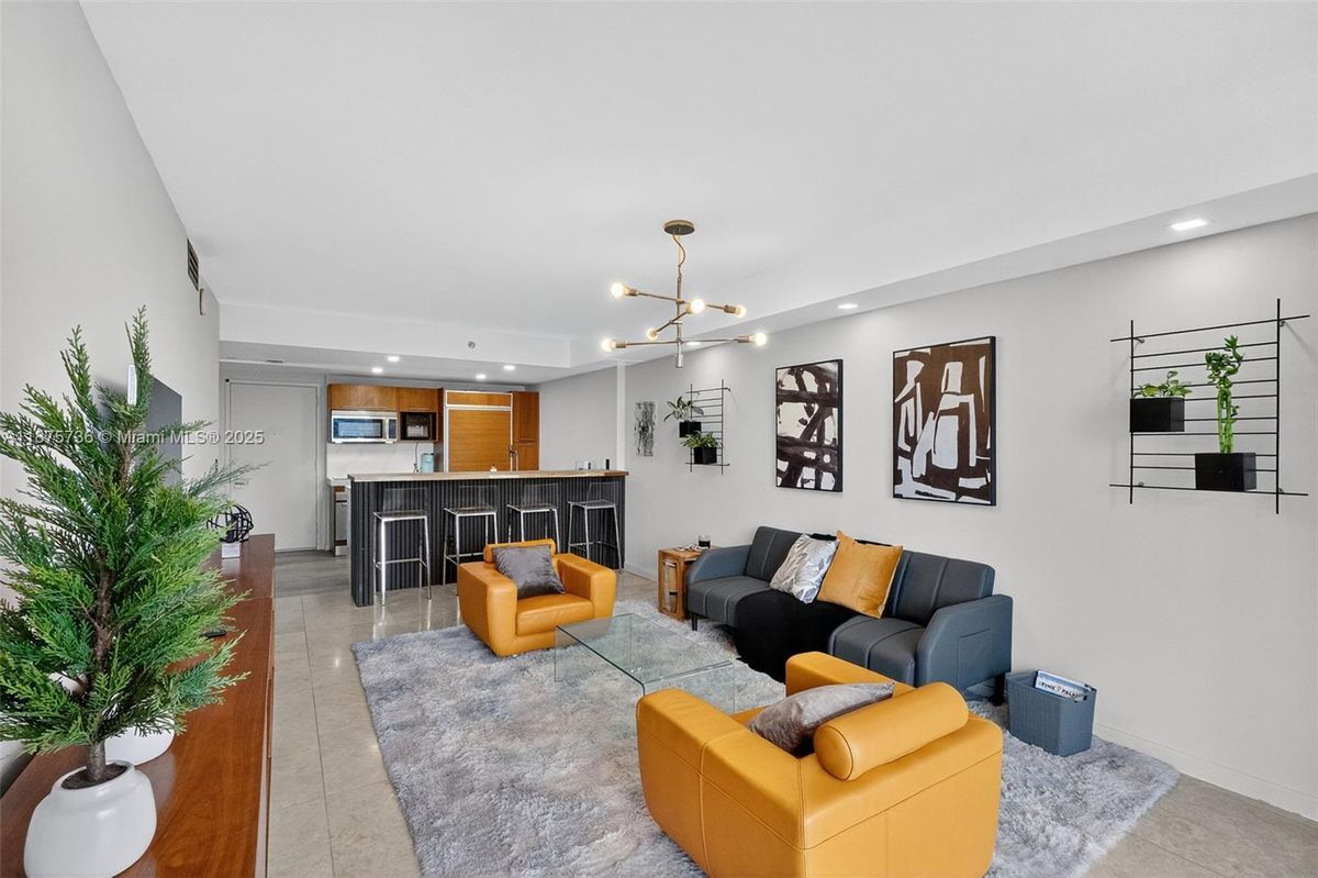 Building Photo - 50 Biscayne Blvd