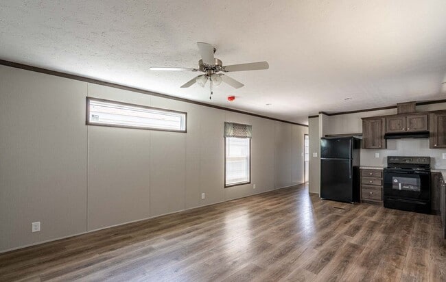 Foto del edificio - 139 Hubert Blvd