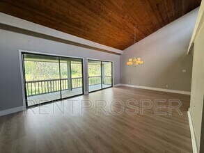 Building Photo - 5006 Sherwood Ln
