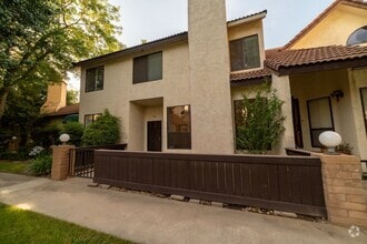 Building Photo - 2890 E Huntington Blvd