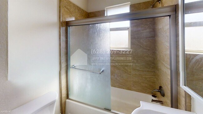 Building Photo - 1 br, 1 bath Duplex - 922 Allerton Street -