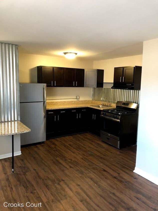 Primary Photo - 1 br, 1 bath Apartment - 2005 Crooks