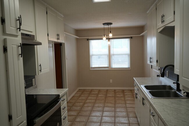 Foto del edificio - 3813 33rd St