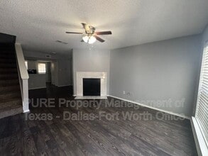 Building Photo - 4004 W Pioneer Dr