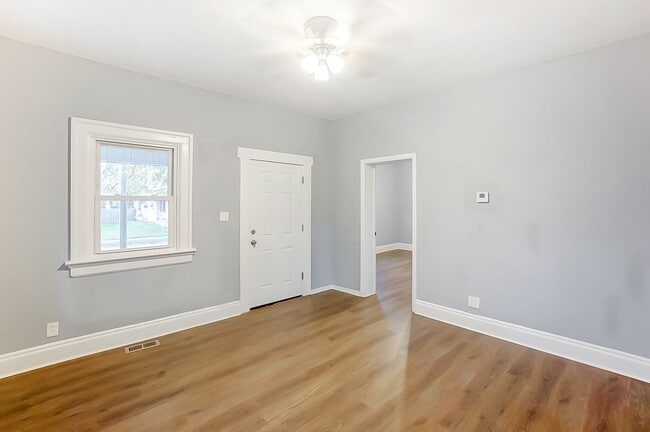 Building Photo - Dayton, OH 4 Bed 1 Bath available to rent!