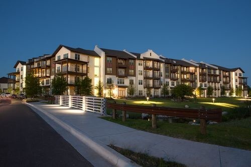Foto del edificio - 13501 Lyndhurst St