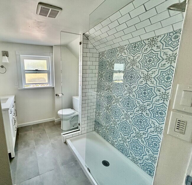 Baño - 7031 N Tyler Ave