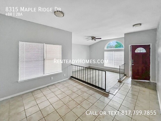 Foto del edificio - 8315 Maple Ridge Dr