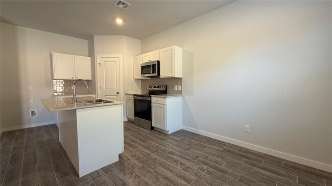 Foto del edificio - 17421 Lantana Loop