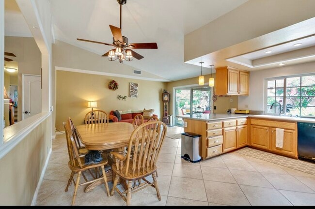 Building Photo - 1483 Carlisle Ct