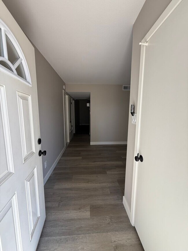 Foto del edificio - Remodeled 3 Bedroom Home Tempe