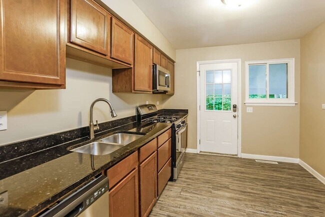 Foto del edificio - 1462 Deerfield Rd