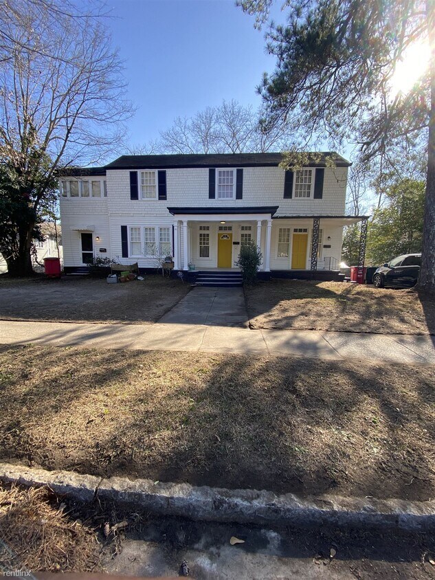 2724 Hillcrest Ave, Macon, GA 31204 Condo for Rent in Macon, GA