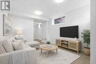 Building Photo - 85 Allanbrooke Dr