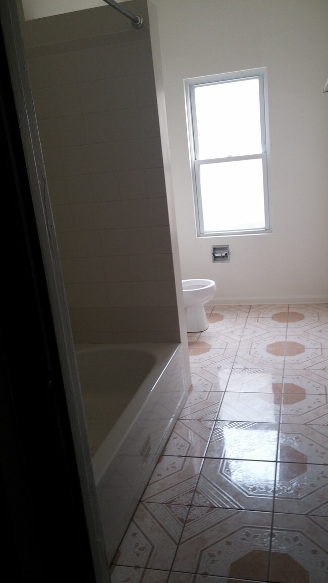 Foto del edificio - 6813 S. Peoria Street