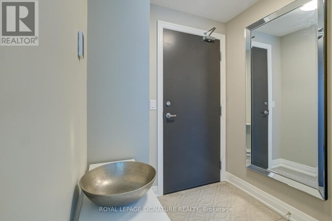 Building Photo - 223 Webb Dr