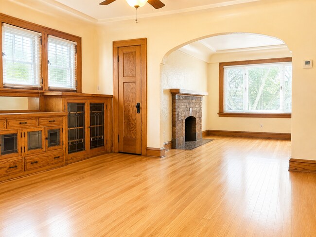 Foto del edificio - 2448 N 65th St