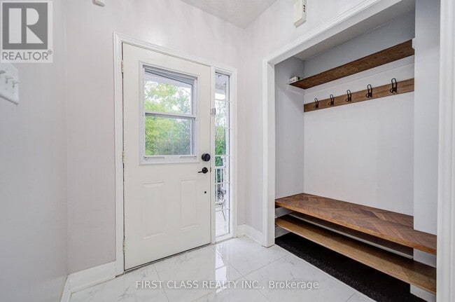 Building Photo - 216 Zokol Dr