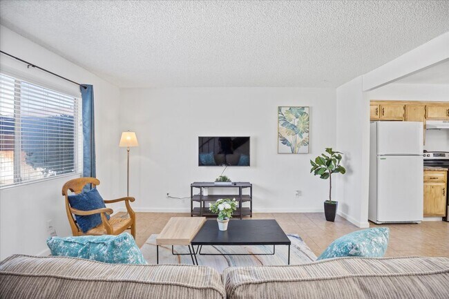 Foto del edificio - 4225 Parkwood Ct