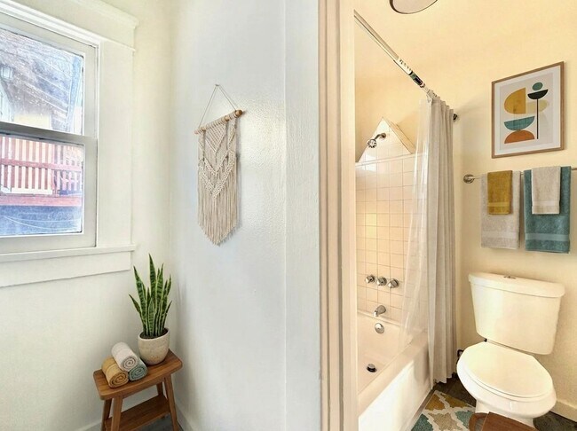 Foto del edificio - 1922 Preston Ave