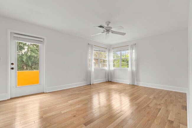 Foto del edificio - 223 Park Ave