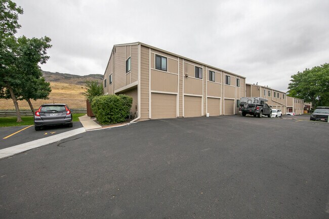Building Photo - 18298 W 58th Pl