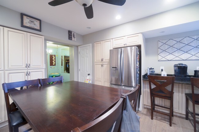 Foto del edificio - 3351 Clay St NE