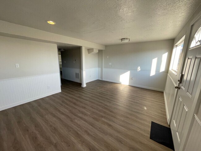 Foto del edificio - 1378 W Gentile St