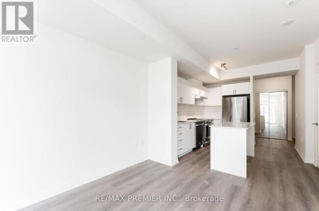 Building Photo - 9000 Jane St