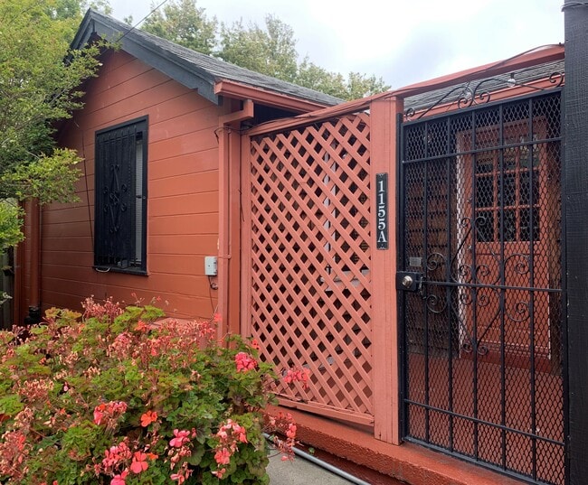 Photo - 1155 Francisco St Townhome
