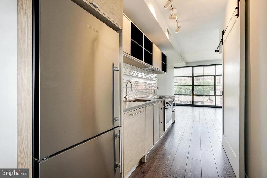 Primary Photo - 2030 8th St NW