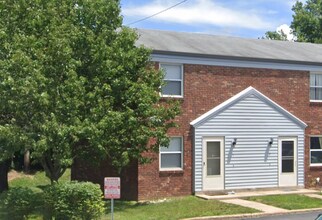 Building Photo - 1808 Gravois Rd