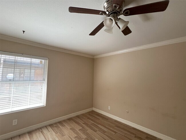 Foto del edificio - 5550 N Braeswood Blvd