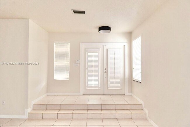 Building Photo - 15991 SW 96th Terrace